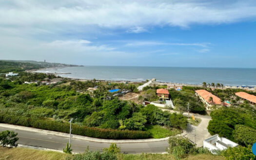 Apartamento en Altos de Monticello, Sabanilla #227