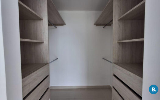 Apartamento en Puerto Alto De los Rosales #412