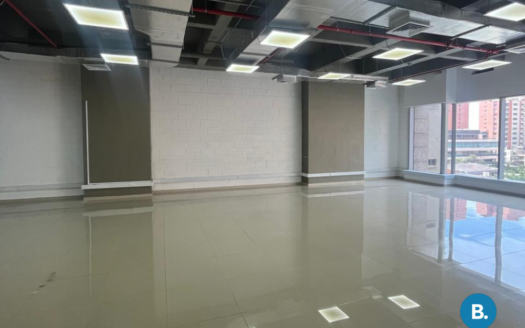 Oficina en Arriendo / Venta en Alto Prado #456
