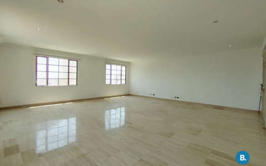 Oficina en Venta y Arriendo En el Prado #457