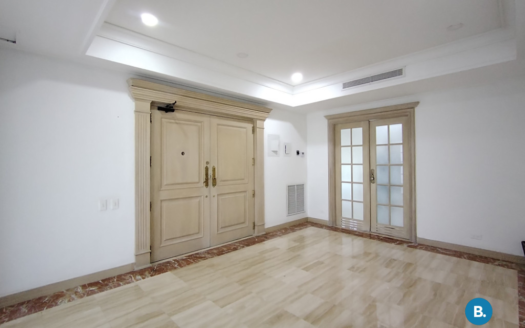 Oficina en Venta y Arriendo En el Prado #457