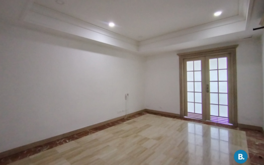 Oficina en Venta y Arriendo En el Prado #457