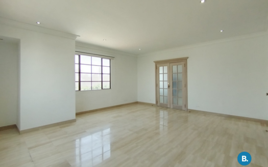 Oficina en Venta y Arriendo En el Prado #457