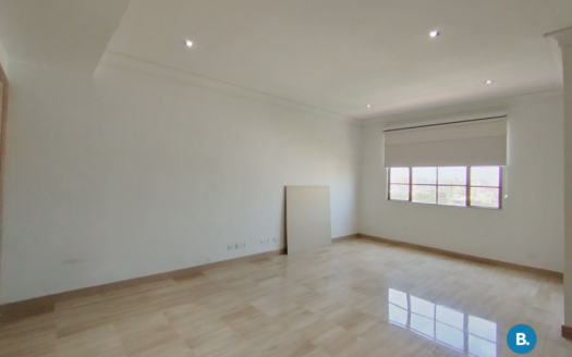 Oficina en Venta y Arriendo En el Prado #457