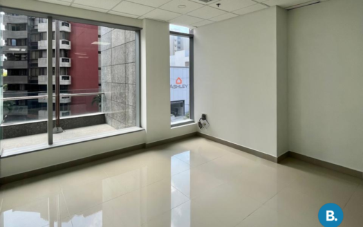 Oficina en Venta / Arriendo en Alto Prado #455